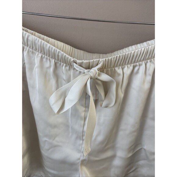 Auden Luxury Collection Satin Pajama Shorts Cream Large - Picture 3 of 6